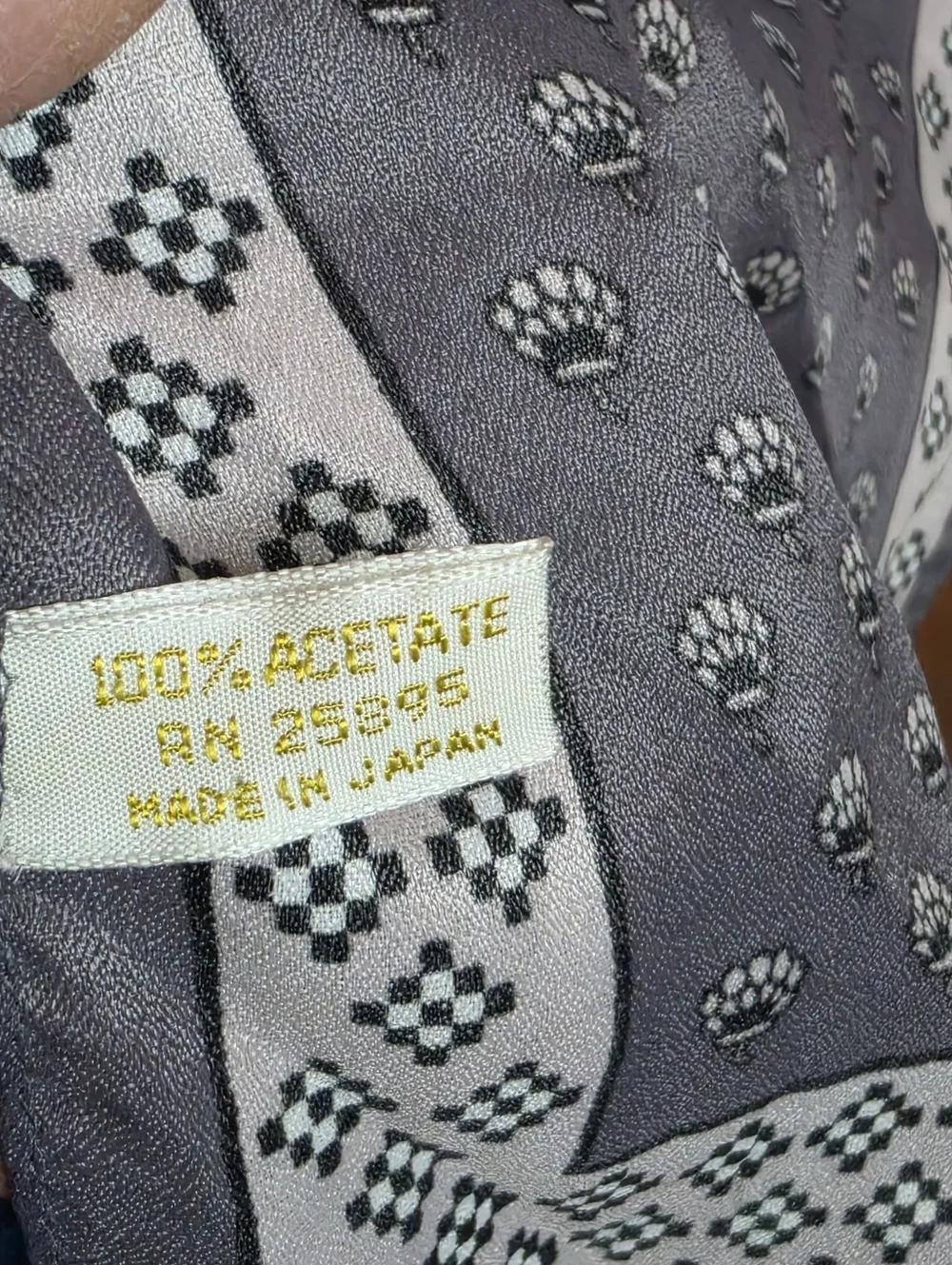 Vintage Japan Silky Geometric Print Scarf in Lavender and White